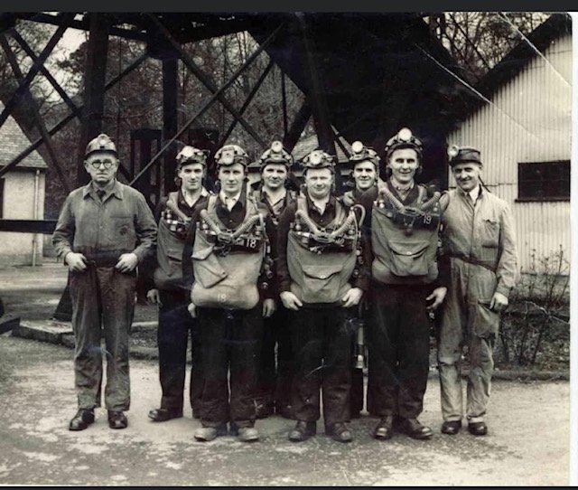 Winchburgh Shale Rescue team.jpg